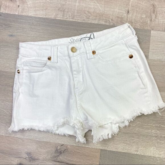 Special A Pants - Special A Studded Raw Hem Jean‎ Shorts White Size M